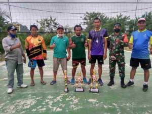 Tim Volly Ball RT 03/06 Kelurahan Tigaraksa Juara Satu Turnamen Antar RT Perum Sudirman Indah