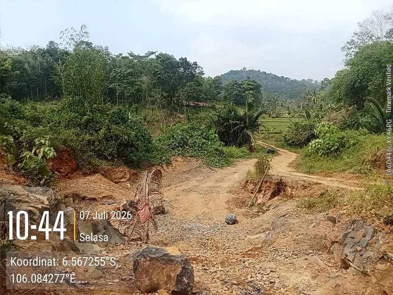 Diduga Gunakan Dinamit Tanpa Izin, Aktivitas Tambang Batu di Lebak Resahkan Warga