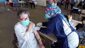 Pedagang Pasar Tradisional dan Pegawai Mall mulai di Vaksinasi Tim Satgas COVID-19 Kabupaten Tangerang
