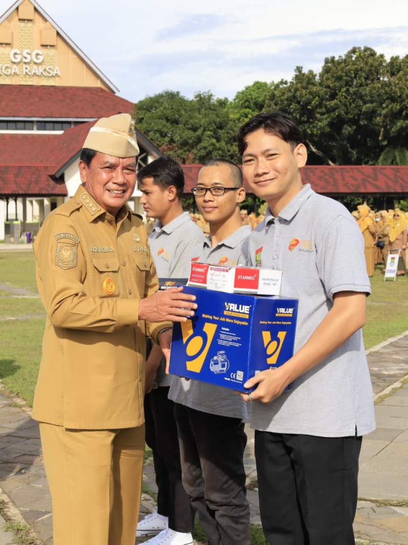 Bupati Tangerang Luncurkan Mobil Training Servis Motor dan Serahkan Bantuan Alat Service AC