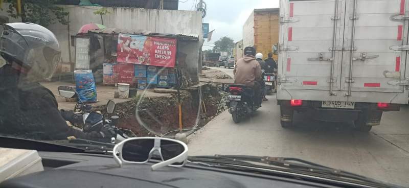 Kondisi Lalu Lintas Proyek Underpass Bitung Memburuk, Tidak Ada Penertiban
