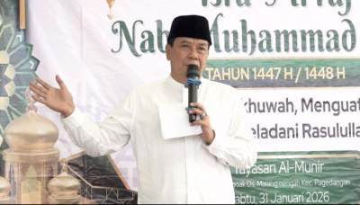 Bupati Tangerang Hadiri Pengajian Rutin dan Peringatan Isra Mi'raj Majelis Taklim Al-Munir Pagedangan
