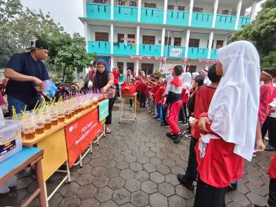 Meriahnya HUT RI Rumah Zakat Bersama SD Juara Al-Hakim
