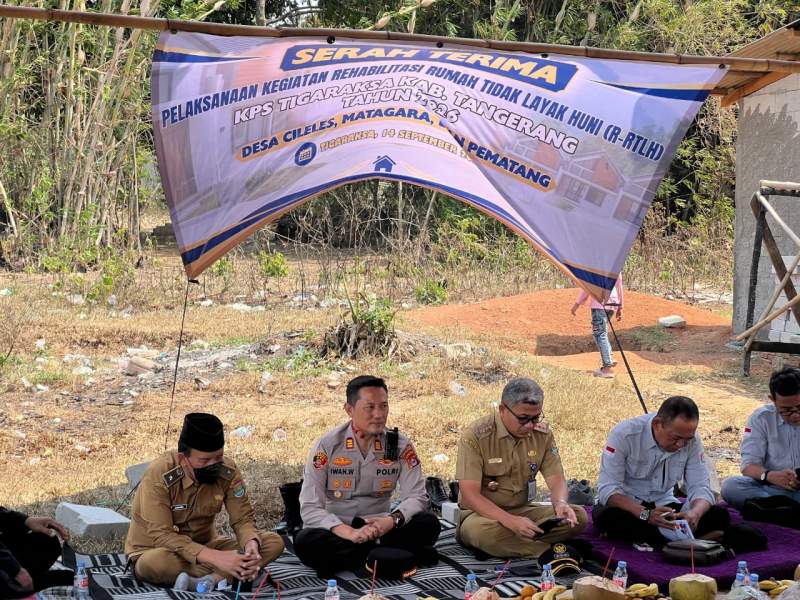 Wujud Kepedulian Sosial, Kapolsek Tigaraksa Hadiri Serah Terima RTLH untuk 35 Warga