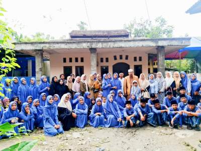 Ponpes Al-Ikhlas Gelar Penutupan Pengajian Dengan Acara Khotmil Qur&#039;an Dan UKBS